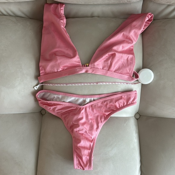 Pink bikini - Picture 2 of 4